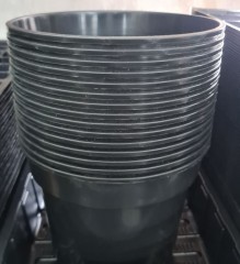 Black plastic pots x 10